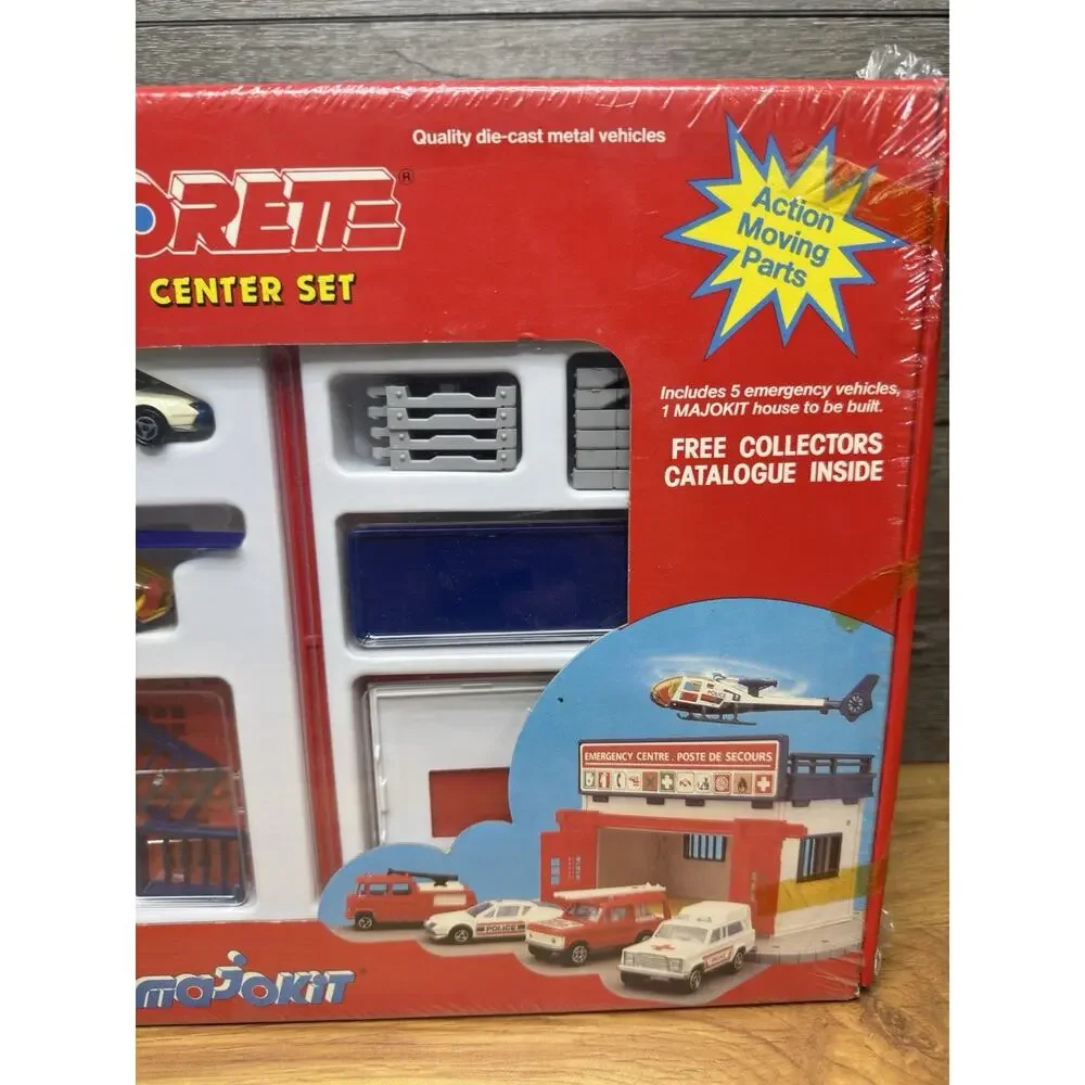 Majorette Majokit France Emergency Center Set 35 Pc Die Cast Vehicle